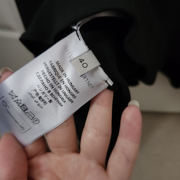 Stella McCartney Flounce Ruffle Hem Bell Sleeved Black Blouse - Picture 3 of 3